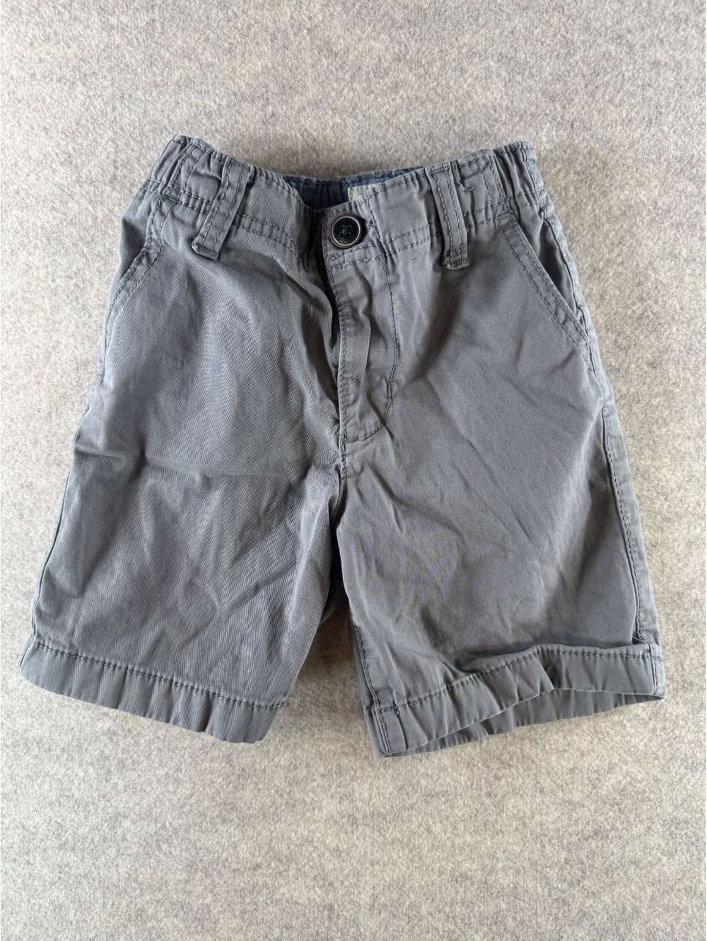 OshKosh B'gosh Boys Gray Cotton Shorts Size 5/5A